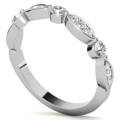 Scallop Design Round Brilliant Moissanite Stackable Band