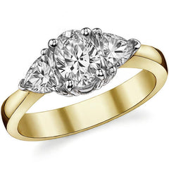 (1.66ct) 7x5mm/4.5mm Oval & Trillion Moissanite Three-Stone Ring