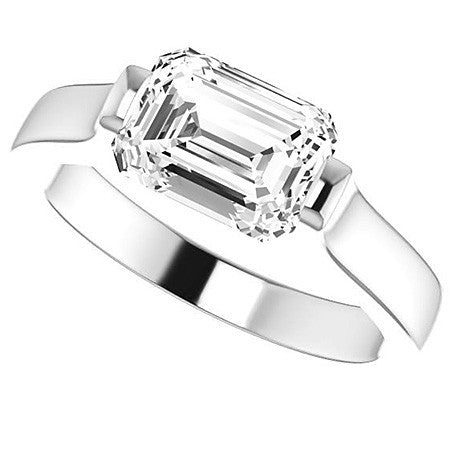 Emerald / Radiant cut Solitaire Ring