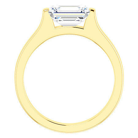 Emerald / Radiant cut Solitaire Ring