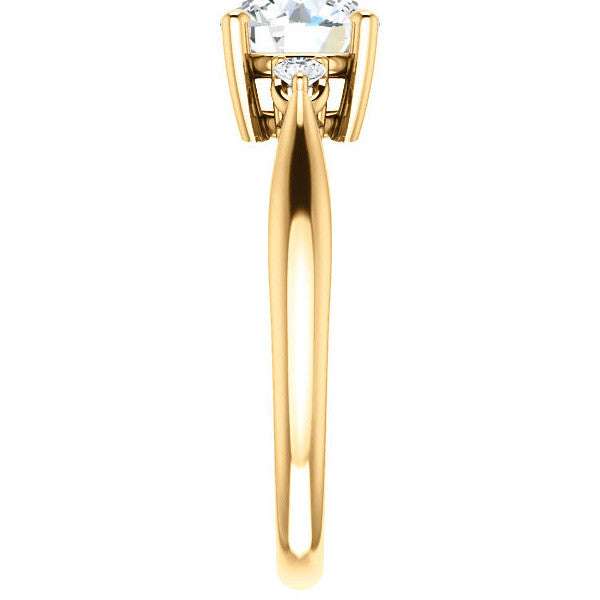 Round Brilliant Moissanite Engagement Ring