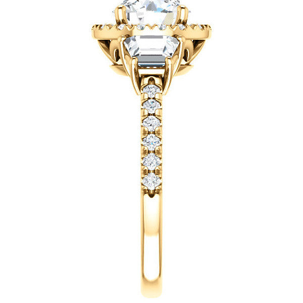 Round Brilliant Three Stone style Engagement Ring