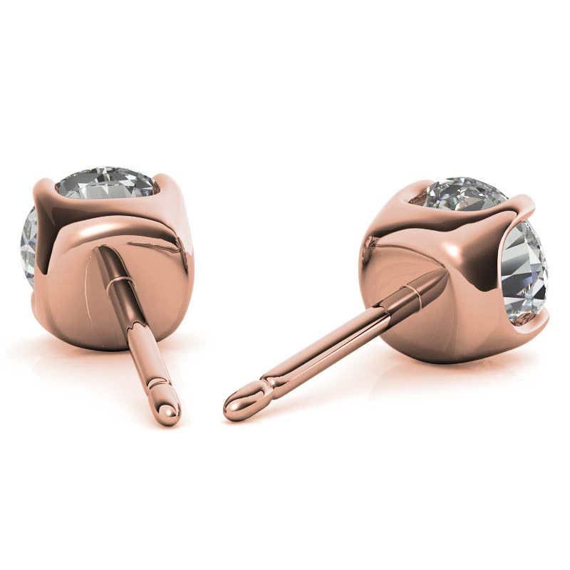 Crown 4-Prong Round Moissanite Stud Earrings