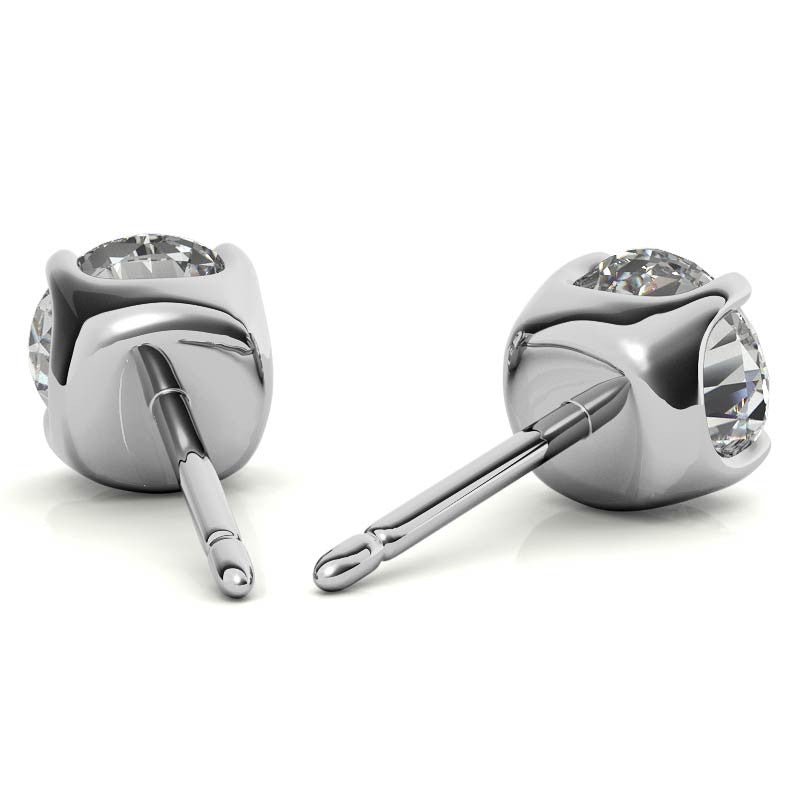 Crown 4-Prong Round Moissanite Stud Earrings