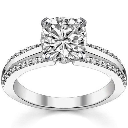 Round Brilliant Moissanite & Diamond Engagement Ring, 0.22ct
