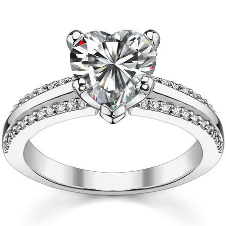 Round Brilliant Moissanite & Diamond Engagement Ring, 0.22ct
