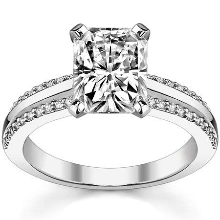 Round Brilliant Moissanite & Diamond Engagement Ring, 0.22ct