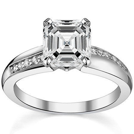 Round Brilliant Moissanite Engagement Ring, 0.10ct
