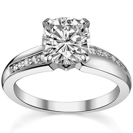 Round Brilliant Moissanite Engagement Ring, 0.10ct