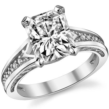 Round Brilliant Moissanite & Diamond Engagement Ring (0.10ct)