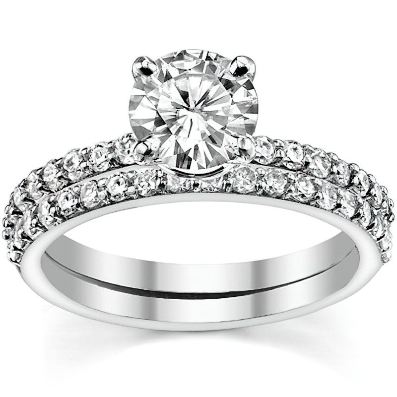 Round Brilliant Moissanite Engagement Ring