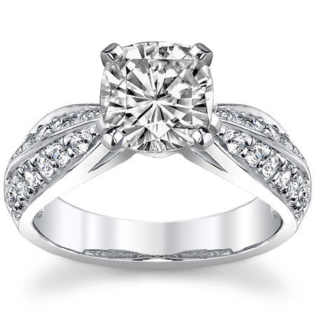 Round Brilliant Moissanite Engagement Ring Setting