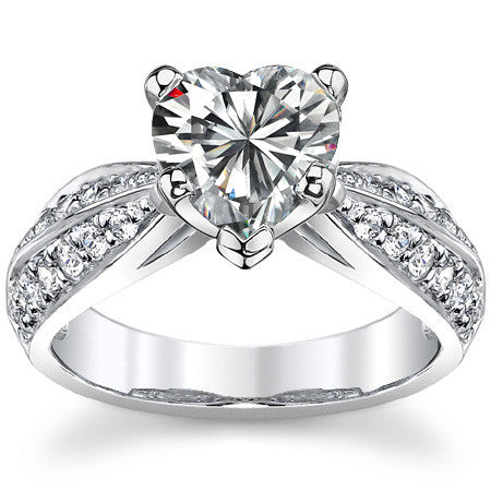 Round Brilliant Moissanite Engagement Ring Setting