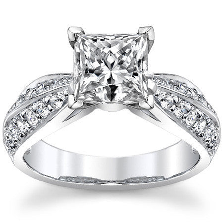 Round Brilliant Moissanite Engagement Ring Setting