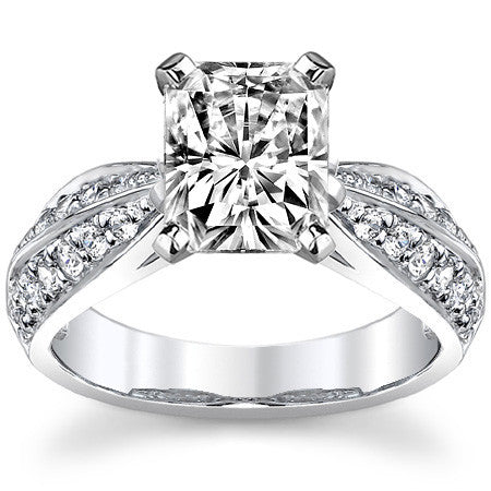 Round Brilliant Moissanite Engagement Ring Setting