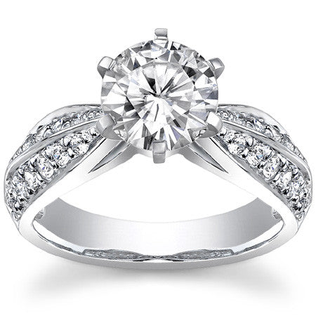 Round Brilliant Moissanite Engagement Ring Setting