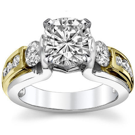 Round Brilliant Moissanite Engagement Ring Setting 0.86ct
