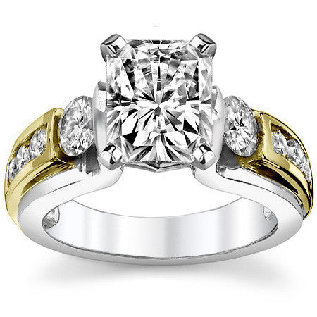Round Brilliant Moissanite Engagement Ring Setting 0.86ct
