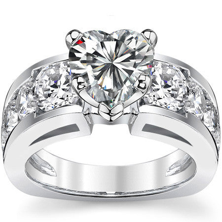 Round Brilliant Moissanite Engagement Ring Setting 2.4ct