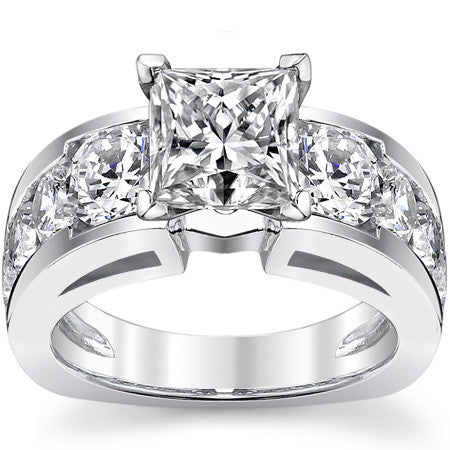Round Brilliant Moissanite Engagement Ring Setting 2.4ct