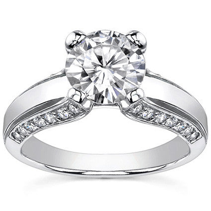 Round Brilliant Moissanite Engagement Ring