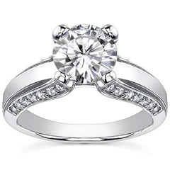 Round Brilliant Moissanite Engagement Ring