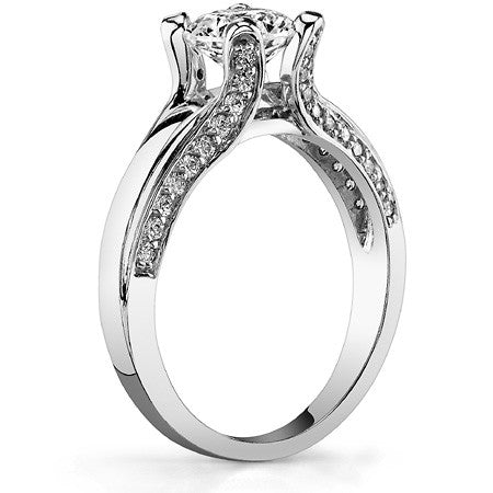 Round Brilliant Moissanite Engagement Ring