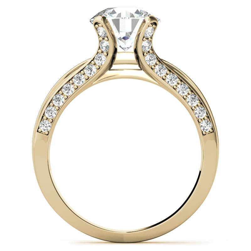Round Brilliant Moissanite Engagement Ring