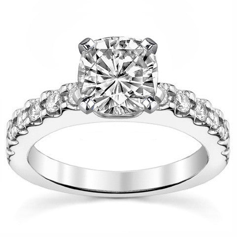 Round Brilliant Moissanite Engagement Ring Setting 0.72ct