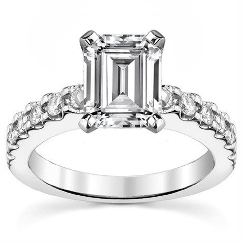 Round Brilliant Moissanite Engagement Ring Setting 0.72ct