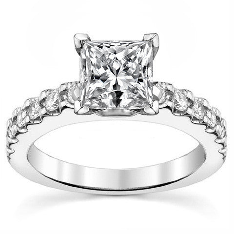 Round Brilliant Moissanite Engagement Ring Setting 0.72ct