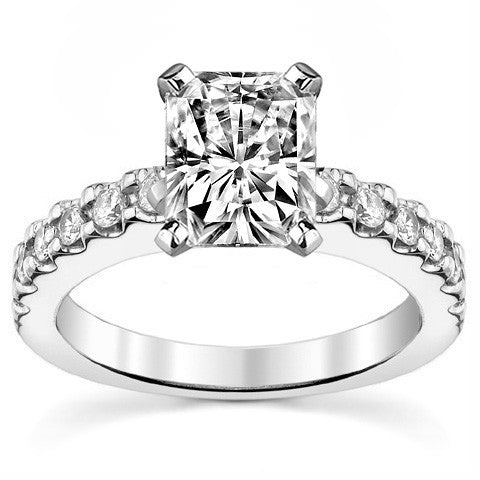 Round Brilliant Moissanite Engagement Ring Setting 0.72ct