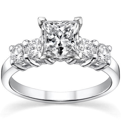 Round Brilliant Moissanite Engagement Ring Setting 0.60ct