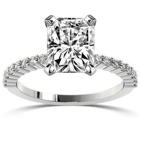 Round Brilliant Moissanite Shared-Prong Semi-Eternity Ring (0.27ct)