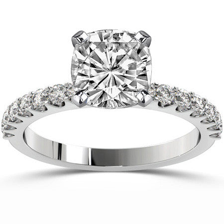 Round Brilliant Moissanite Shared Prong Semi-Eternity Ring (0.42ct)