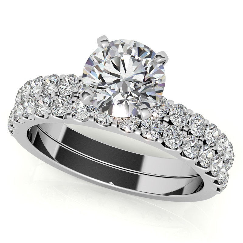 Round Brilliant Moissanite Shared Prong Semi-Eternity Ring (0.42ct)