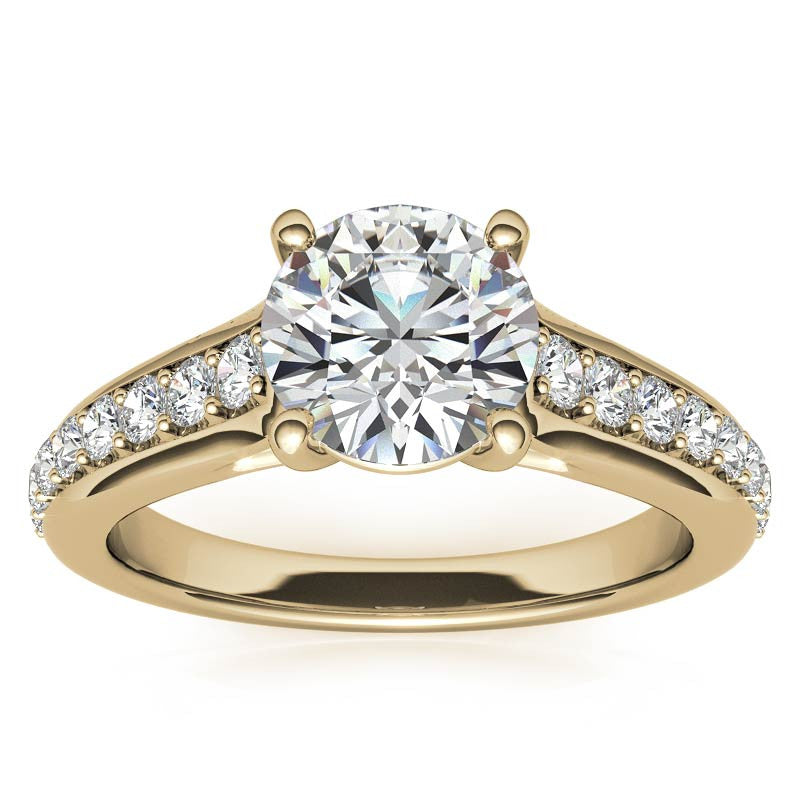 Round Brilliant Moissanite Engagement Ring