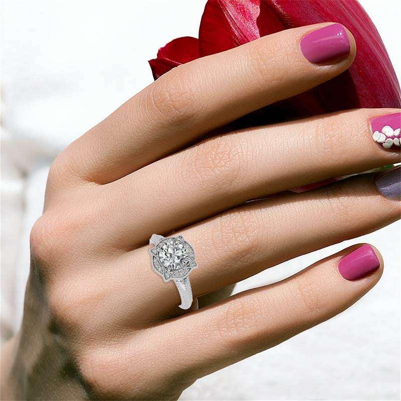 Round Antique Halo Moissanite Engagement Ring