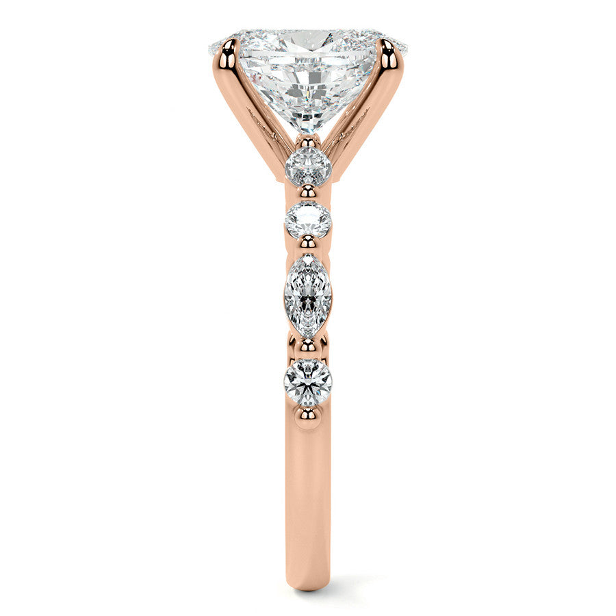 Oval Scalloped Single Prong Moissanite Engagement Ring