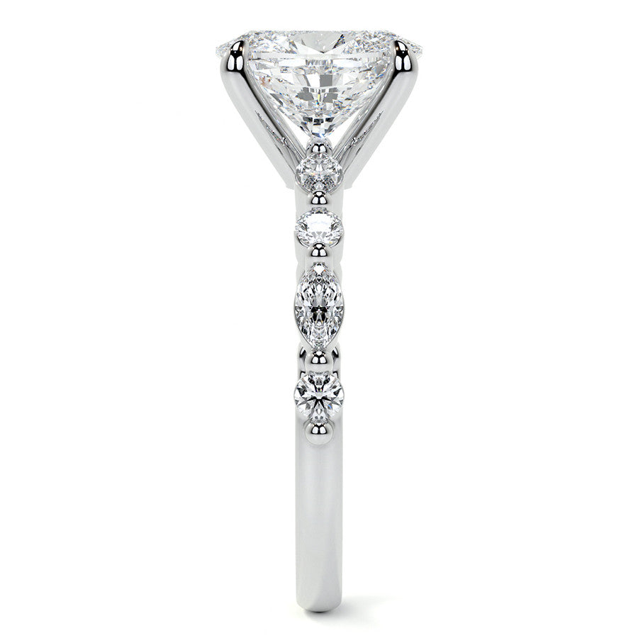 Oval Scalloped Single Prong Moissanite Engagement Ring