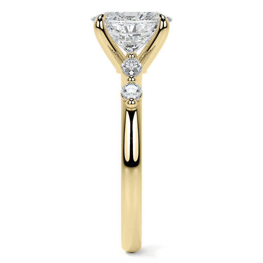 Single Prong Oval Scalloped Moissanite Engagement Ring
