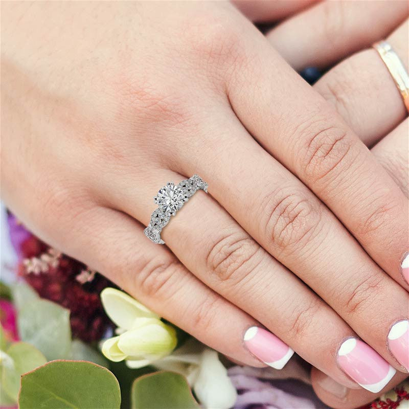 Round Scallop Design Double Prong Moissanite Engagement Ring
