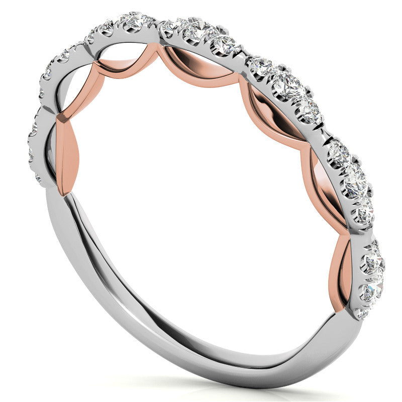 Scallop Design Oval Halo Moissanite Engagement Ring