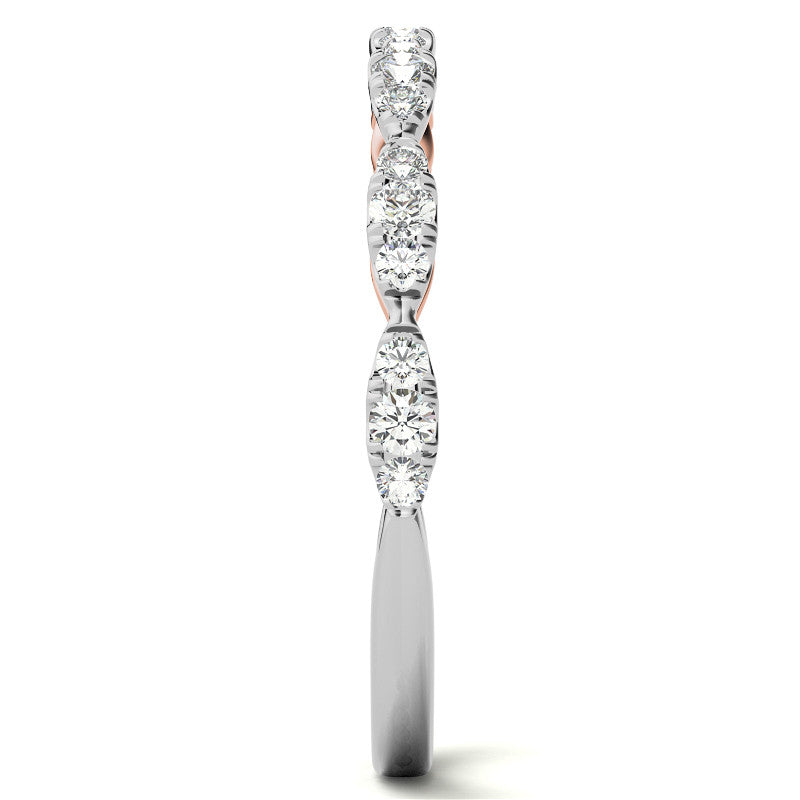 Scallop Design Oval Halo Moissanite Engagement Ring