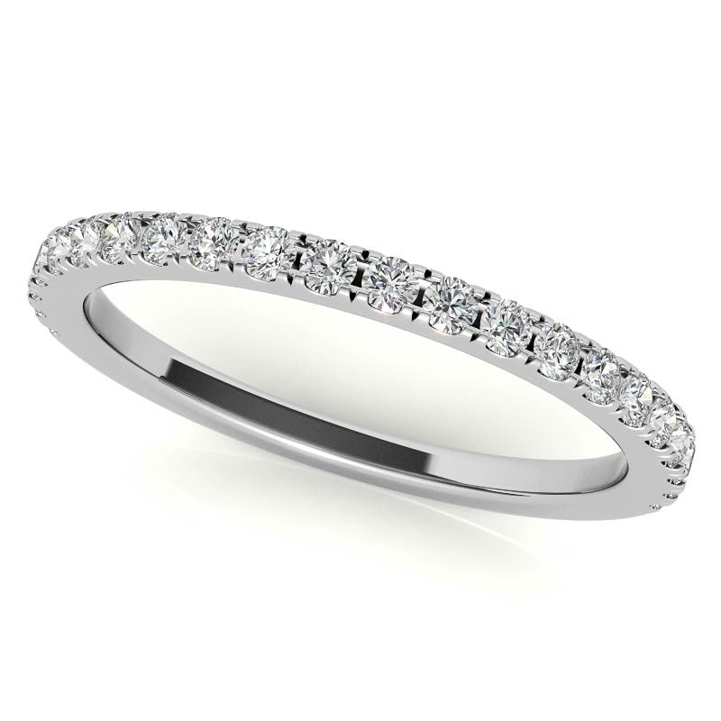 Round Scalloped Halo Moissanite Engagement Ring with Milgrain Accents