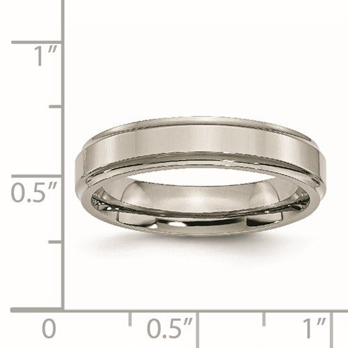 Titanium Polished 5mm Ridged Edge Band