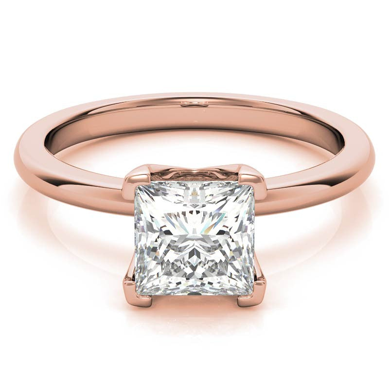 Novo Princess cut Moissanite Solitaire Ring