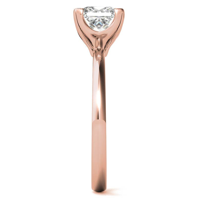 Novo Princess cut Moissanite Solitaire Ring