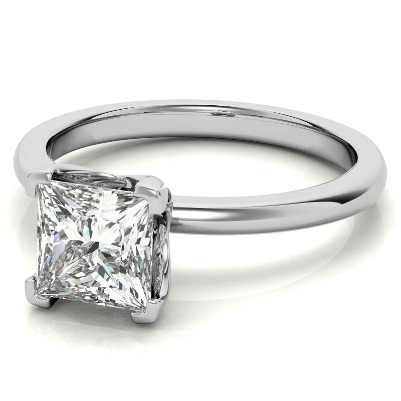 Novo Princess cut Moissanite Solitaire Ring