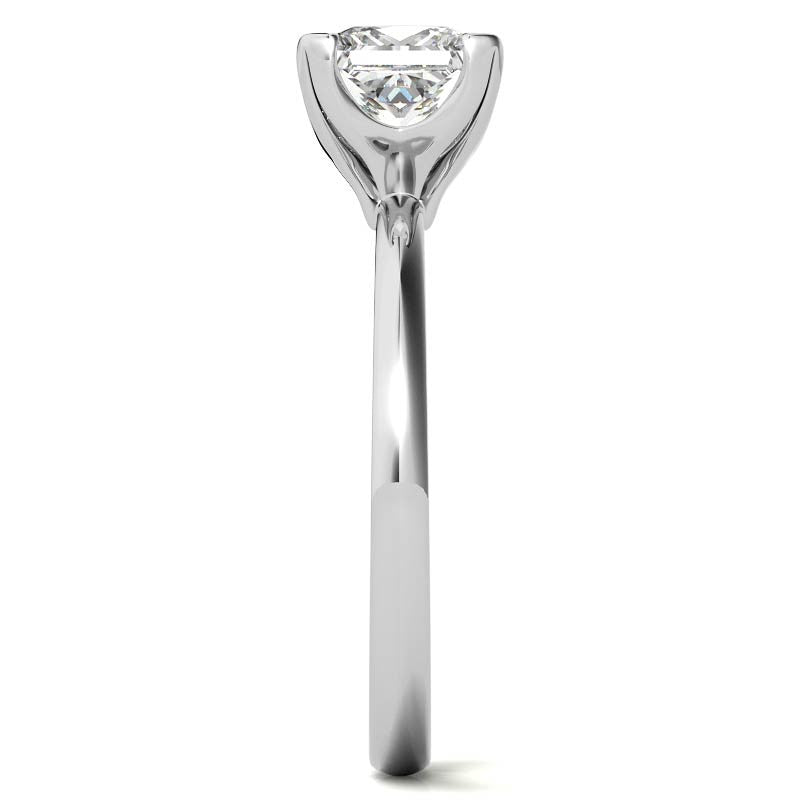 Novo Princess cut Moissanite Solitaire Ring